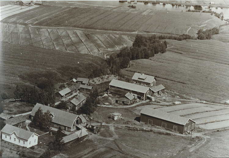 Mikkola 90 luvun loppu.jpg